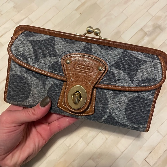 SOLD Coach Wallet - Picture 7 of 11